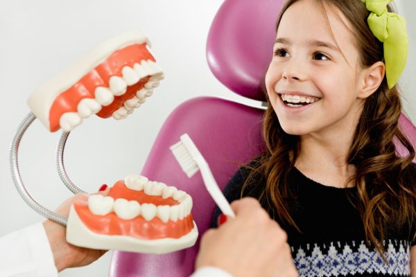 Consultatie dentara copii